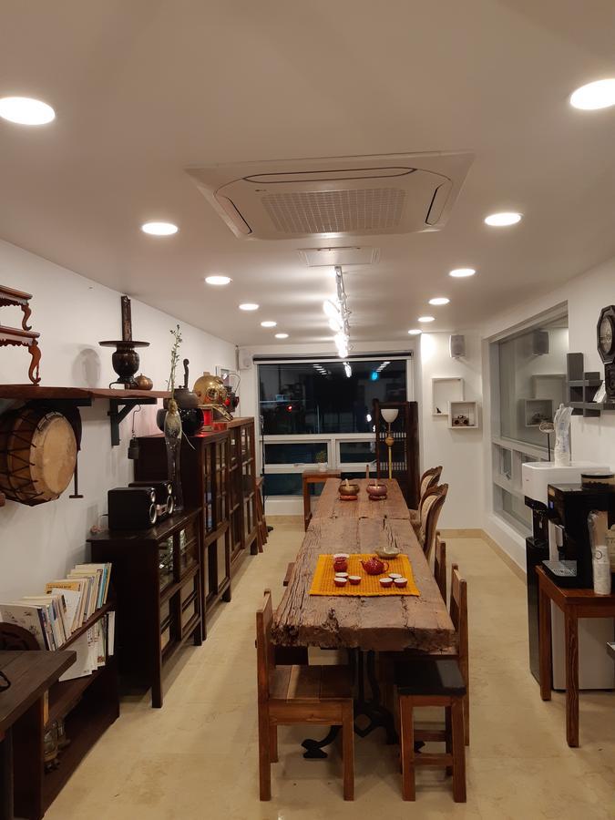 For You Hostel Yeosu Buitenkant foto