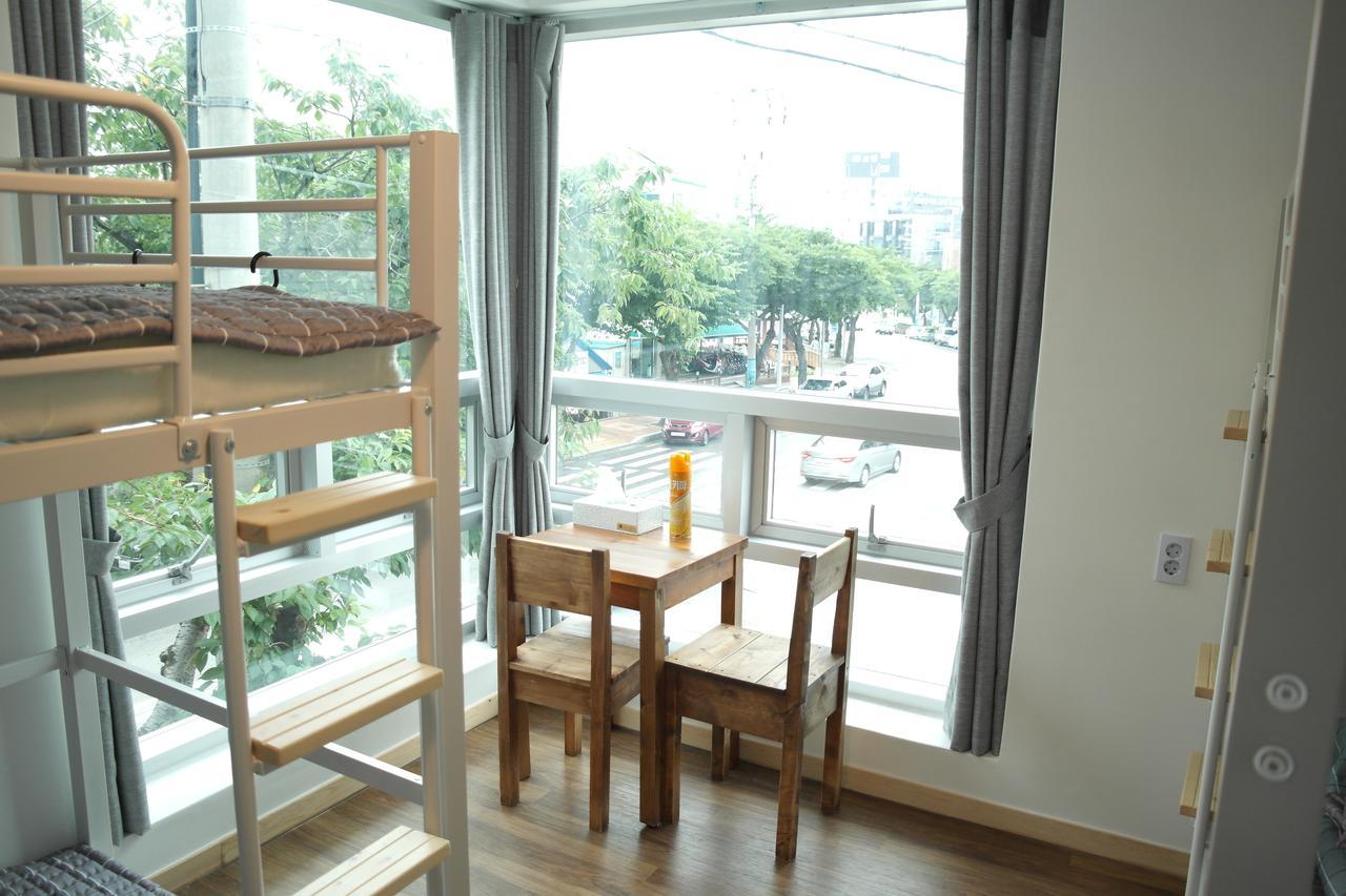 For You Hostel Yeosu Buitenkant foto