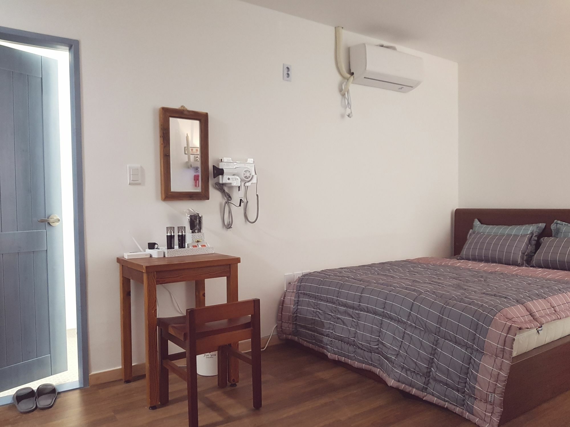 For You Hostel Yeosu Buitenkant foto